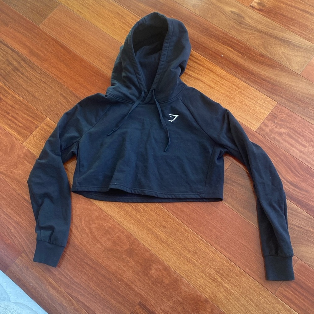 Women’s cropped hoodie. Gymshark.  Size small. No tag.
